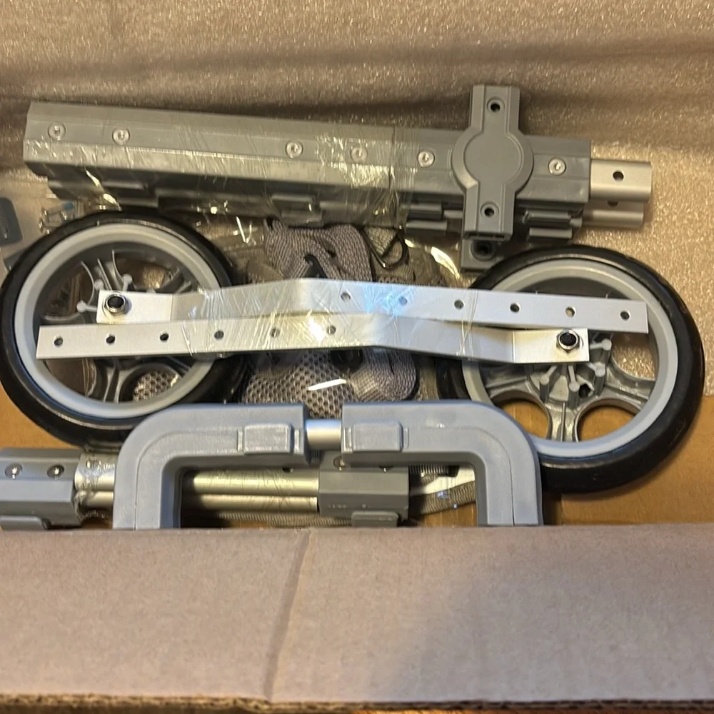 NWOT Adjustable Pet Wheelchair with Black and Silver Frame